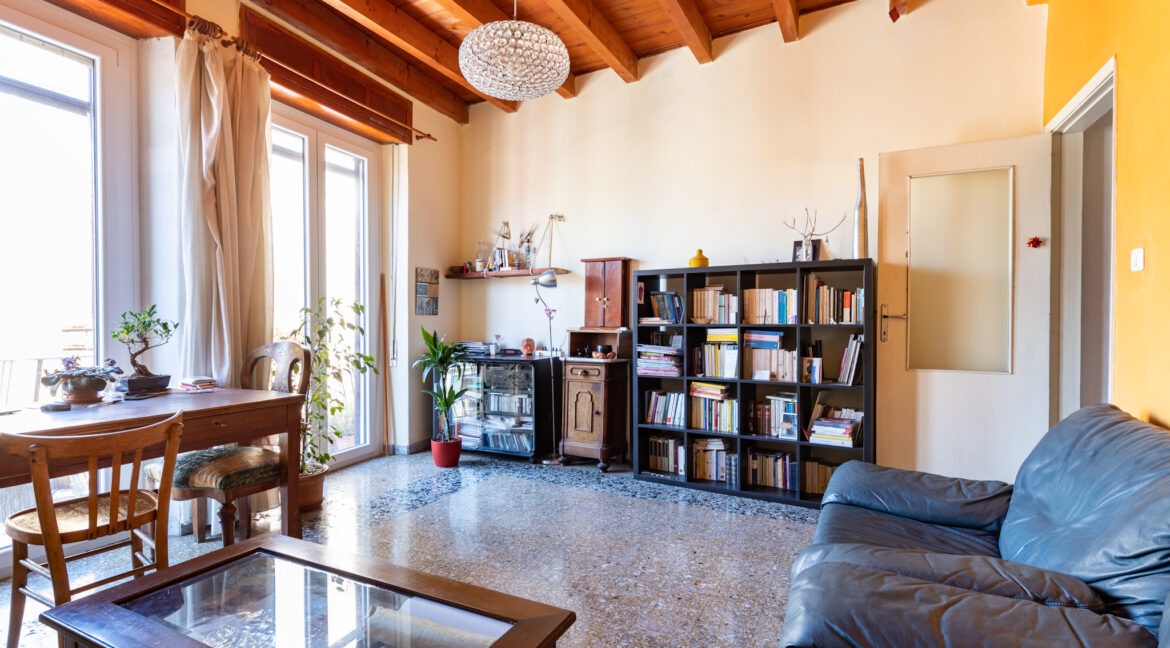 via-barcellona-cagliari-03