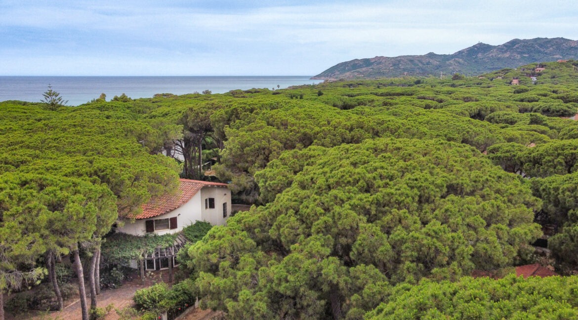 Santa-margherita-di-pula-villa-fronte-mare-2