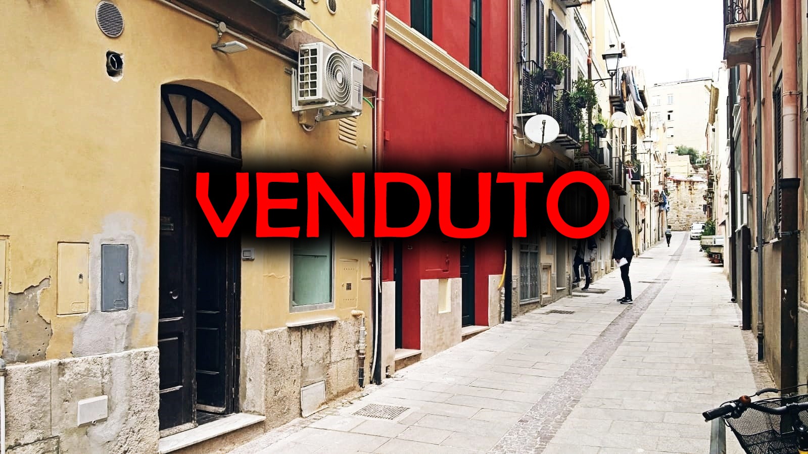 Pressi piazza Yenne monolocale di 40 mq.
