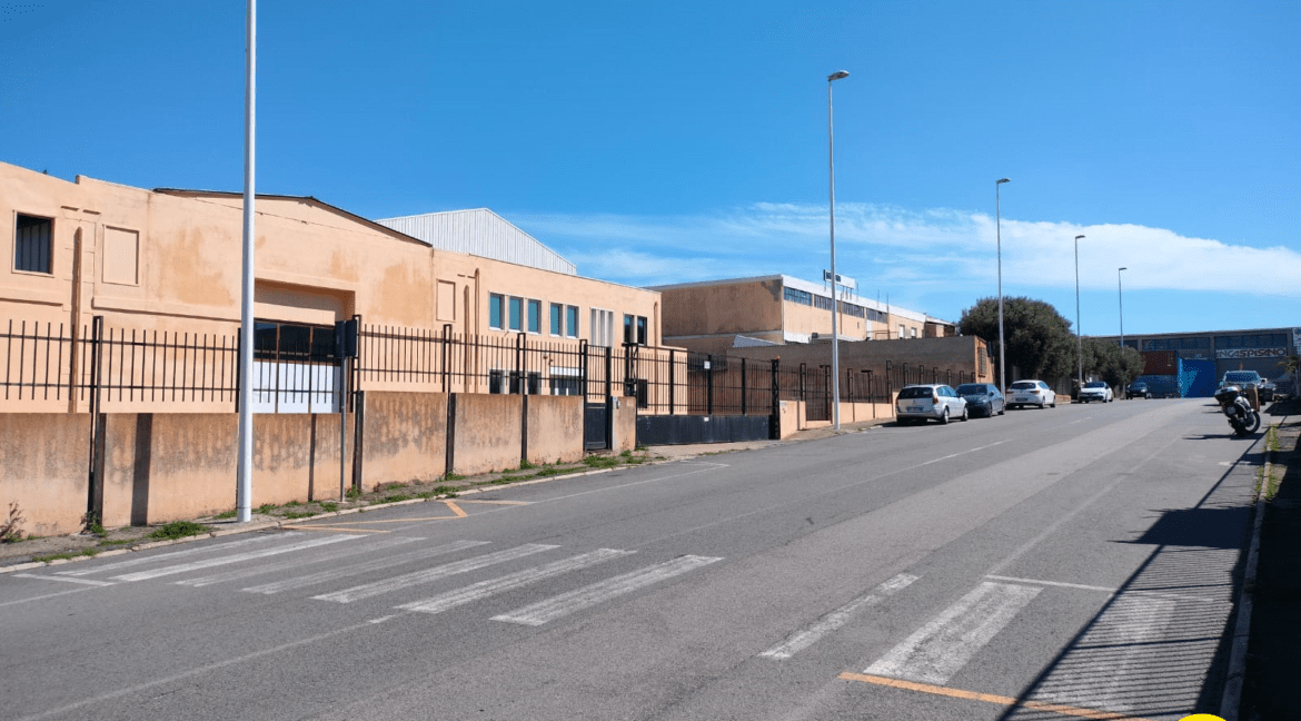 capannone-via-artigianato-cagliari-1